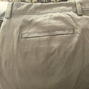 Tommy Bahamas Island Zone 40 x 32” trousers